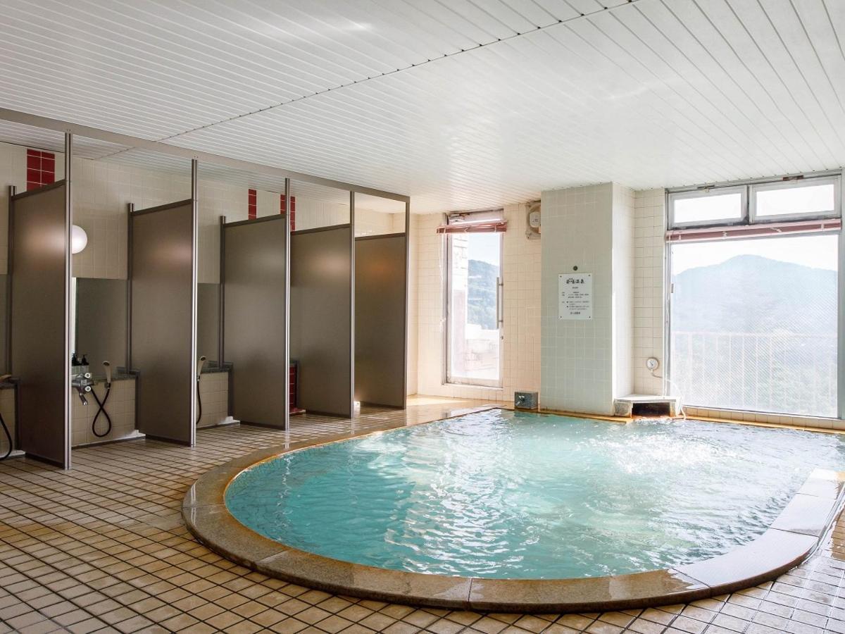 Hotel Iwasuge Яманучи Екстериор снимка