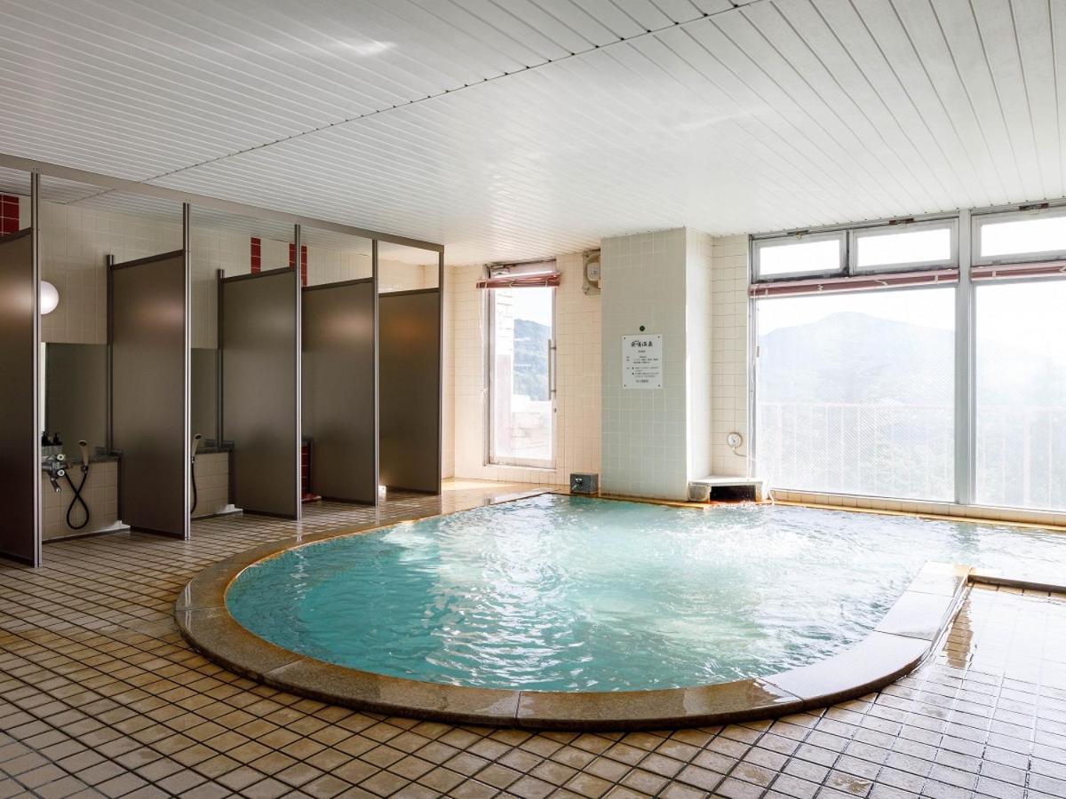 Hotel Iwasuge Яманучи Екстериор снимка