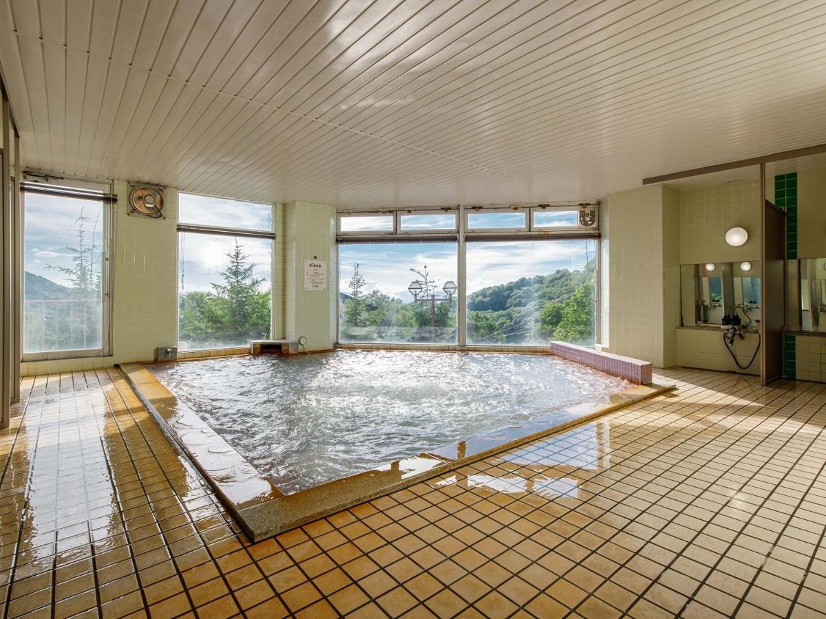 Hotel Iwasuge Яманучи Екстериор снимка