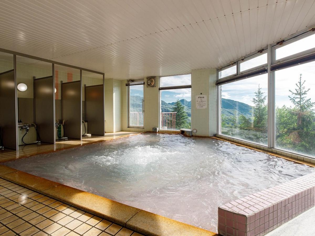 Hotel Iwasuge Яманучи Екстериор снимка